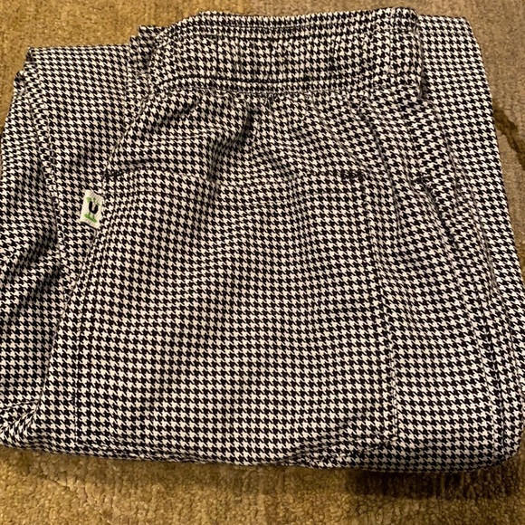 ~Uncommon Thread~ Houndstooth Classic Chef Pants - Picture 1 of 6